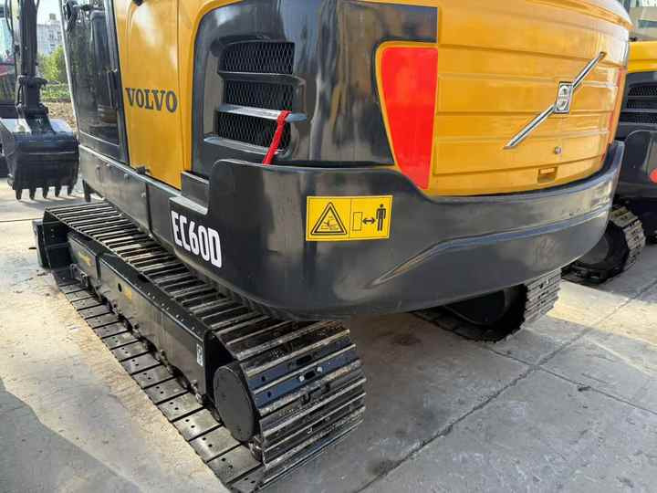 Used volvo Ec60 Mini 6tons Excavator in Stock for Sale Excellent Condition volvo Ec60 Ec140 Excavator Low Working Hours - Bager guseničar: slika 4 Used volvo Ec60 Mini 6tons Excavator in Stock for Sale Excellent Condition volvo Ec60 Ec140 Excavator Low Working Hours - Bager guseničar: slika 4