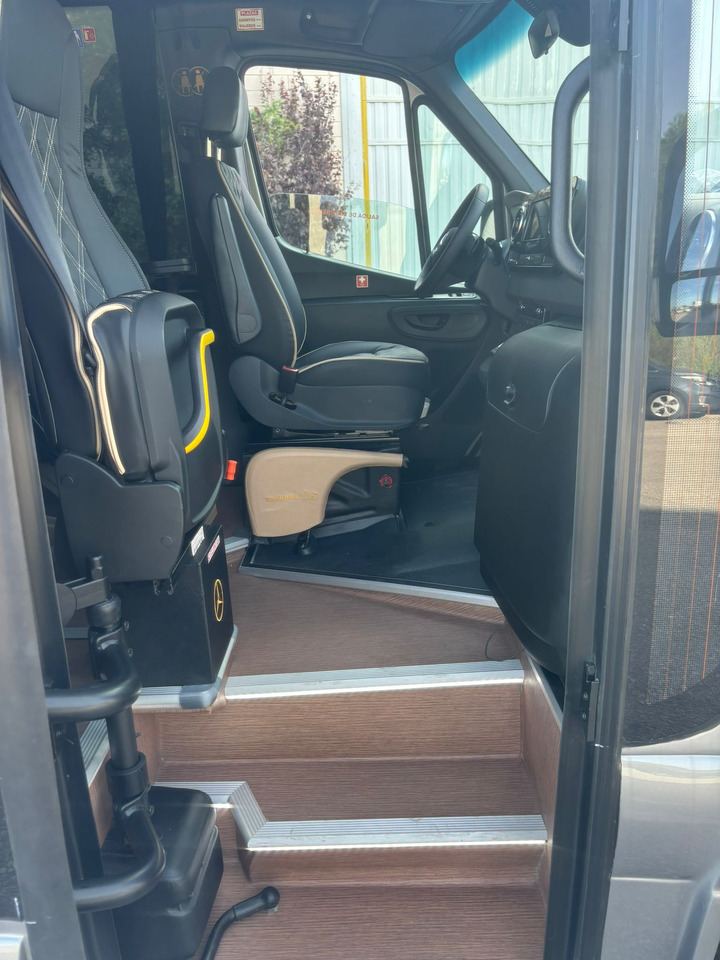 MERCEDES-BENZ SPRINTER 519 - Minibus, Putnički kombi: slika 4 MERCEDES-BENZ SPRINTER 519 - Minibus, Putnički kombi: slika 4