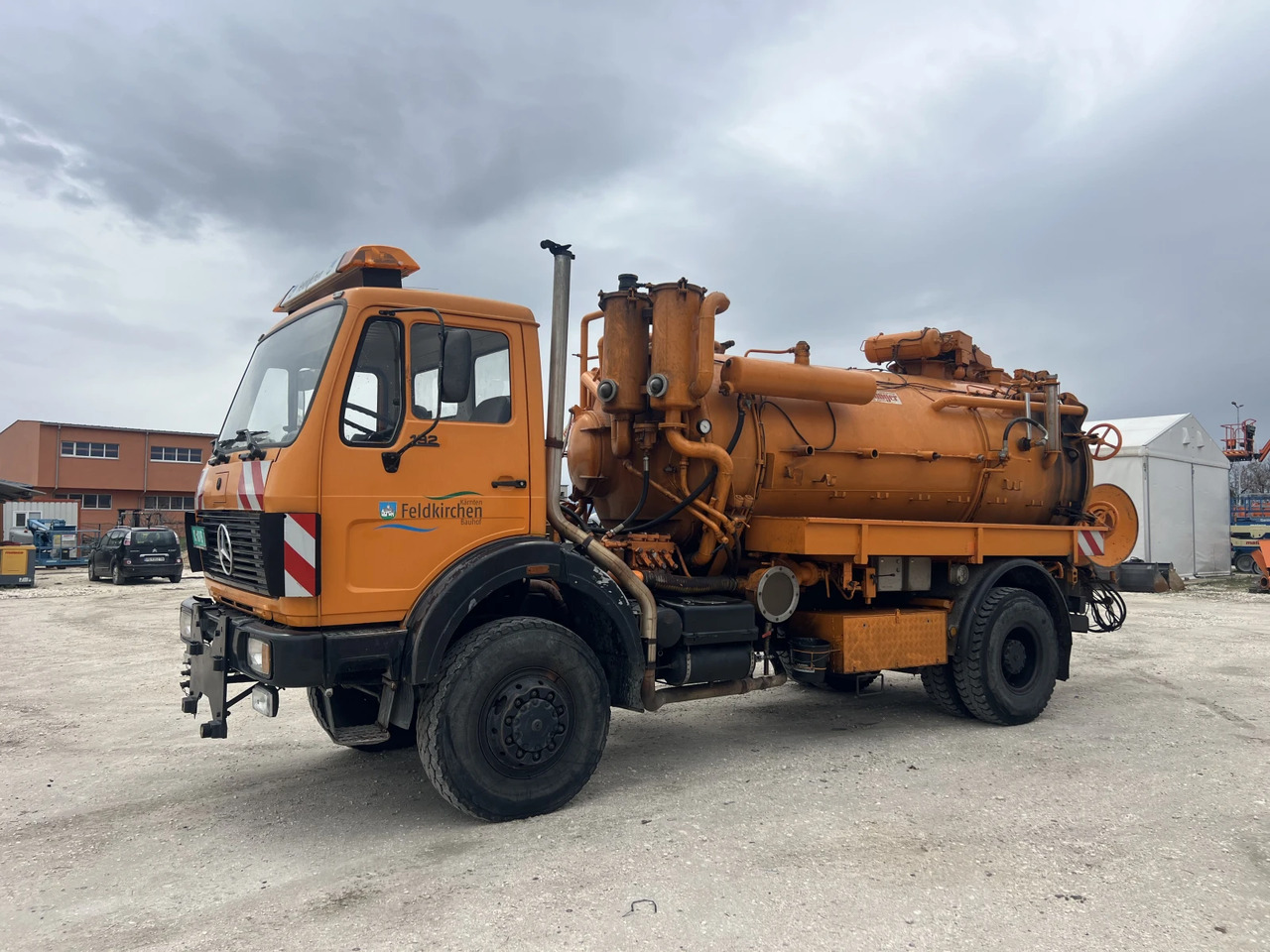 Mercedes-Benz 1928 4x4, ВОМА, Две камери, Внос , - Vakuumska cisterna: slika 2 Mercedes-Benz 1928 4x4, ВОМА, Две камери, Внос , - Vakuumska cisterna: slika 2