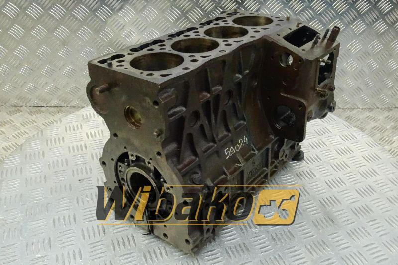 Crankcase for engine Kubota V1305E 1305D - Karter za Građevinska mašina: slika 1 Crankcase for engine Kubota V1305E 1305D - Karter za Građevinska mašina: slika 1