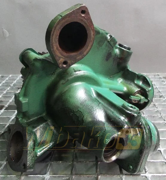 Volvo D12D - Pumpa za vodu: slika 1 Volvo D12D - Pumpa za vodu: slika 1