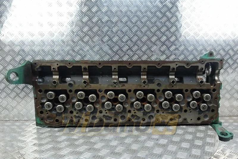 Volvo Penta TAD870-73VE 3801613/22487800/21903000 - Zaglavlje motora za Građevinska mašina: slika 1 Volvo Penta TAD870-73VE 3801613/22487800/21903000 - Zaglavlje motora za Građevinska mašina: slika 1