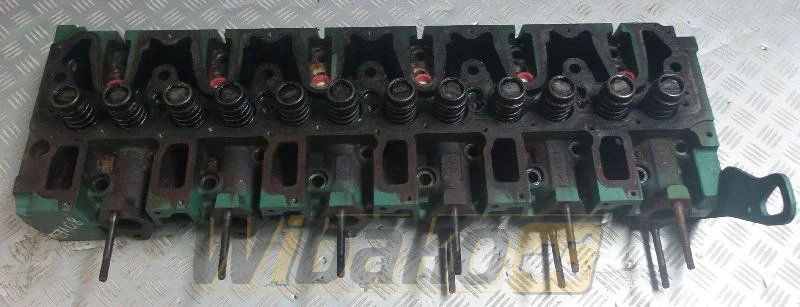 Volvo TAD650 04515636 - Zaglavlje motora za Građevinska mašina: slika 1 Volvo TAD650 04515636 - Zaglavlje motora za Građevinska mašina: slika 1