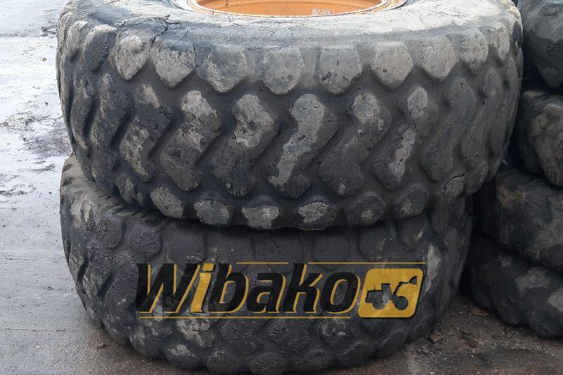 Wheel 20.5/25 - Шины и диски za Građevinska mašina: slika 1 Wheel 20.5/25 - Шины и диски za Građevinska mašina: slika 1