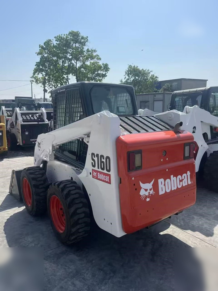 Mini utovarivač BOBCAT S160: slika 8