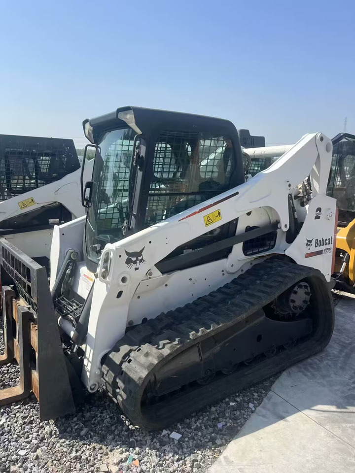 BOBCAT T770 - Kompaktni utovarivač guseničar: slika 2 BOBCAT T770 - Kompaktni utovarivač guseničar: slika 2