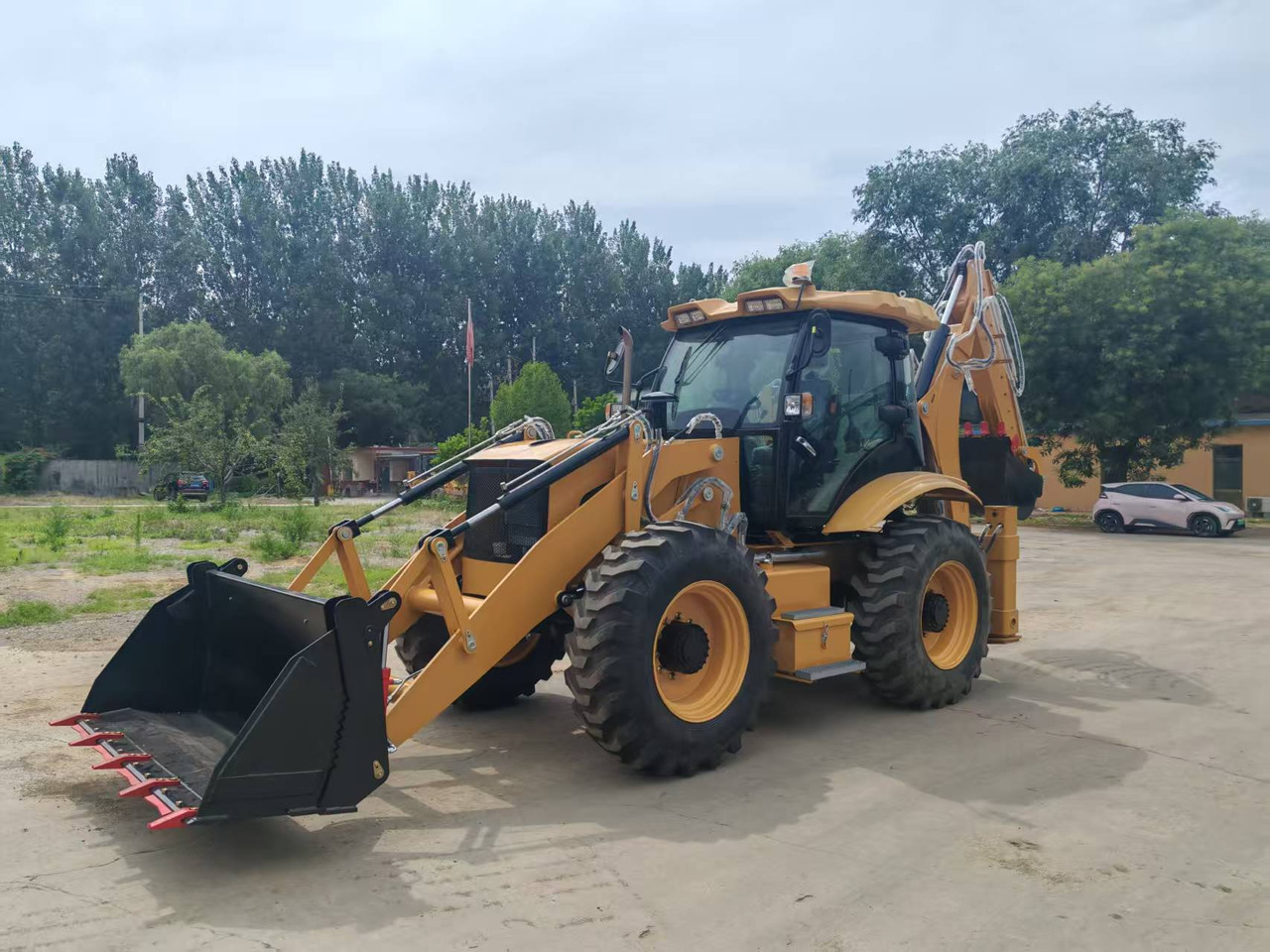 CATERPILLAR 4CX - Bager točkaš: slika 5 CATERPILLAR 4CX - Bager točkaš: slika 5
