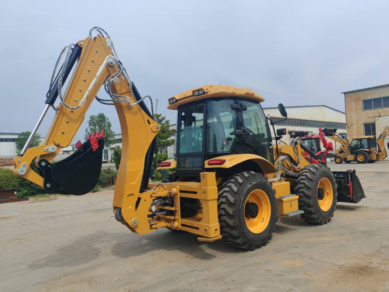 CATERPILLAR 4CX - Bager točkaš: slika 4 CATERPILLAR 4CX - Bager točkaš: slika 4