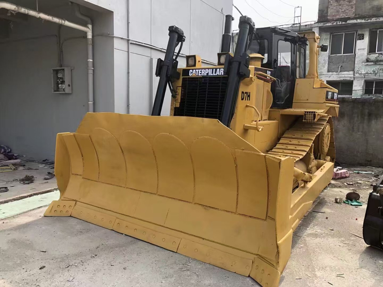 CATERPILLAR D7H - Buldožer: slika 4 CATERPILLAR D7H - Buldožer: slika 4