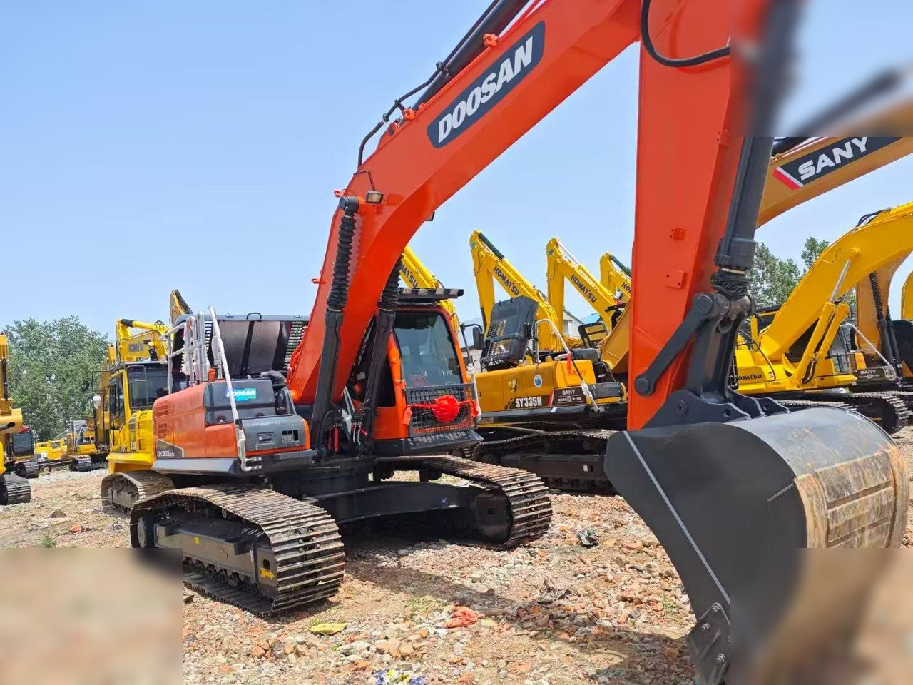DOOSAN DX300 LC - Bager guseničar: slika 2 DOOSAN DX300 LC - Bager guseničar: slika 2