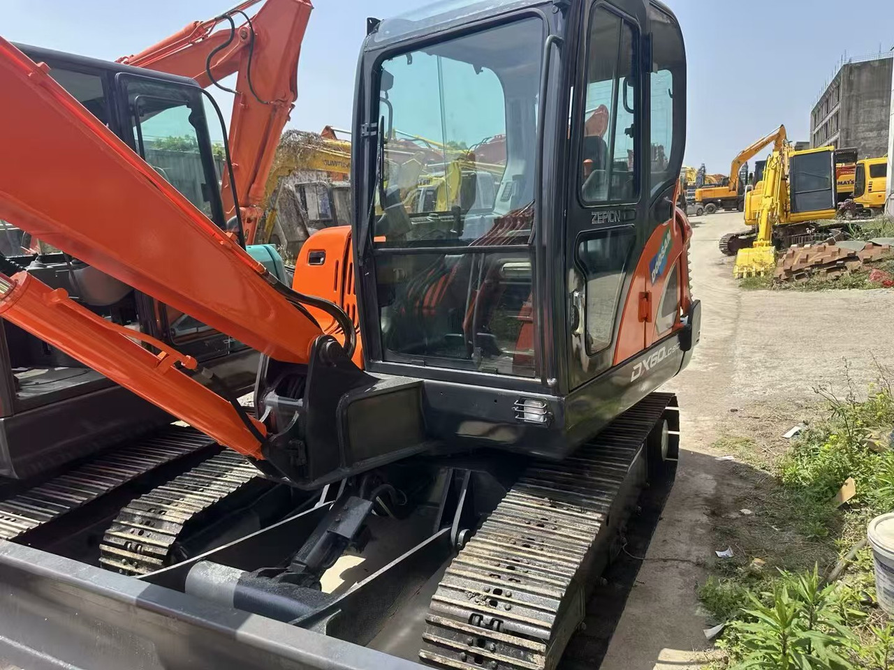 DOOSAN DX60 - Bager guseničar: slika 2 DOOSAN DX60 - Bager guseničar: slika 2