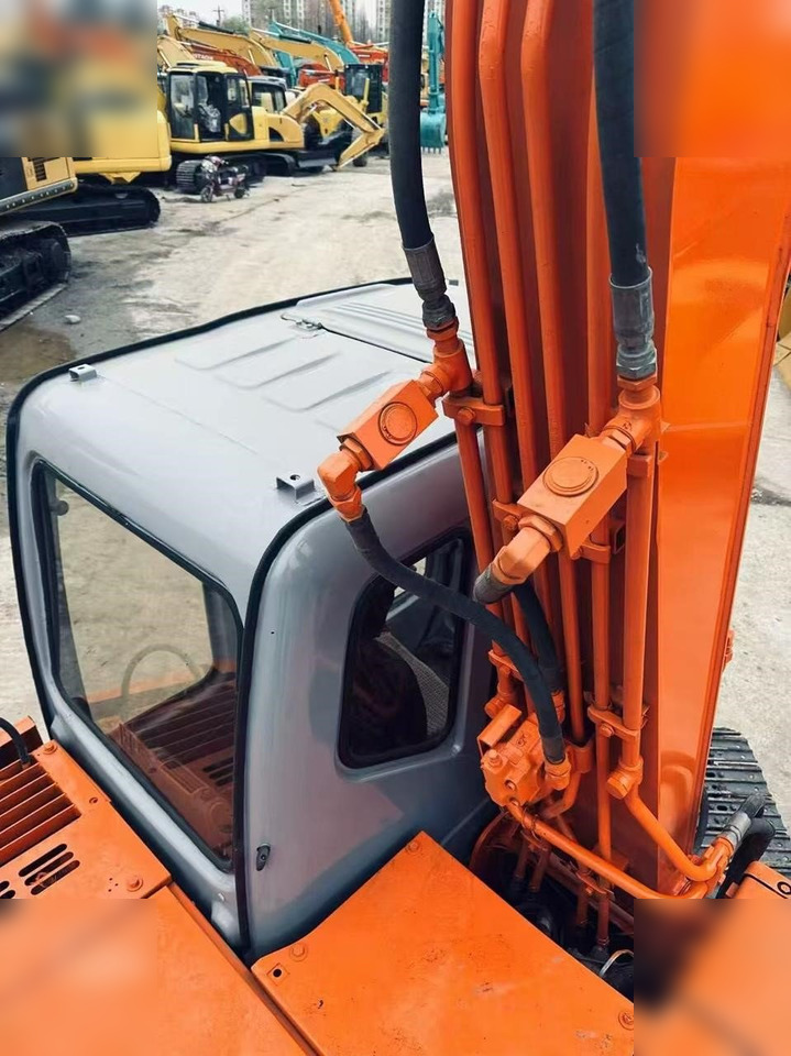 HITACHI EX60-5 - Bager guseničar: slika 4 HITACHI EX60-5 - Bager guseničar: slika 4