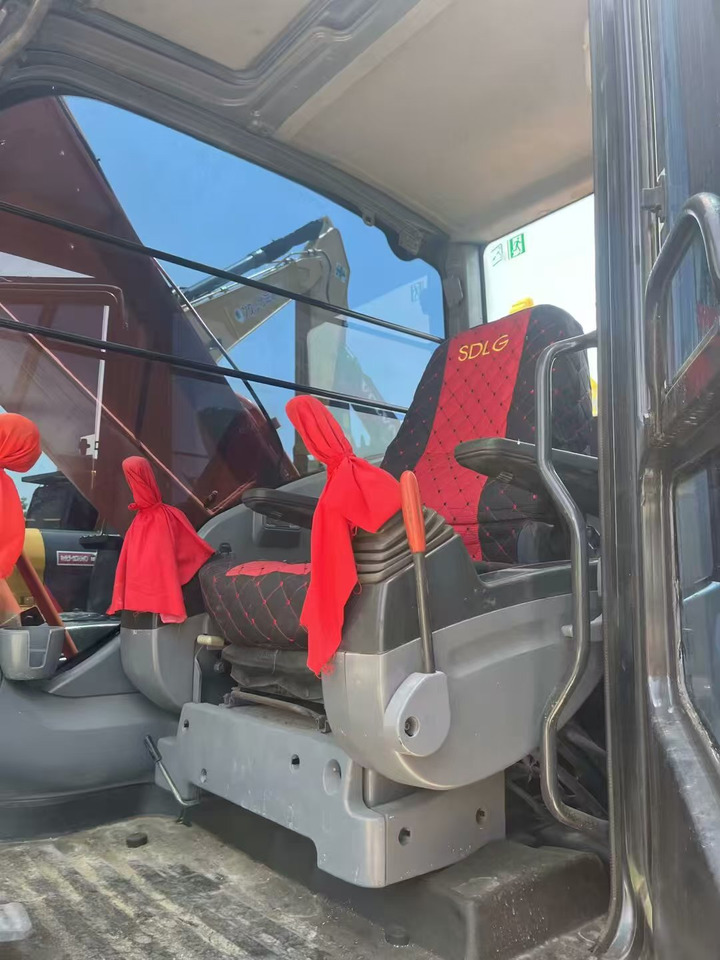 Bager guseničar HITACHI ZX200: slika 10
