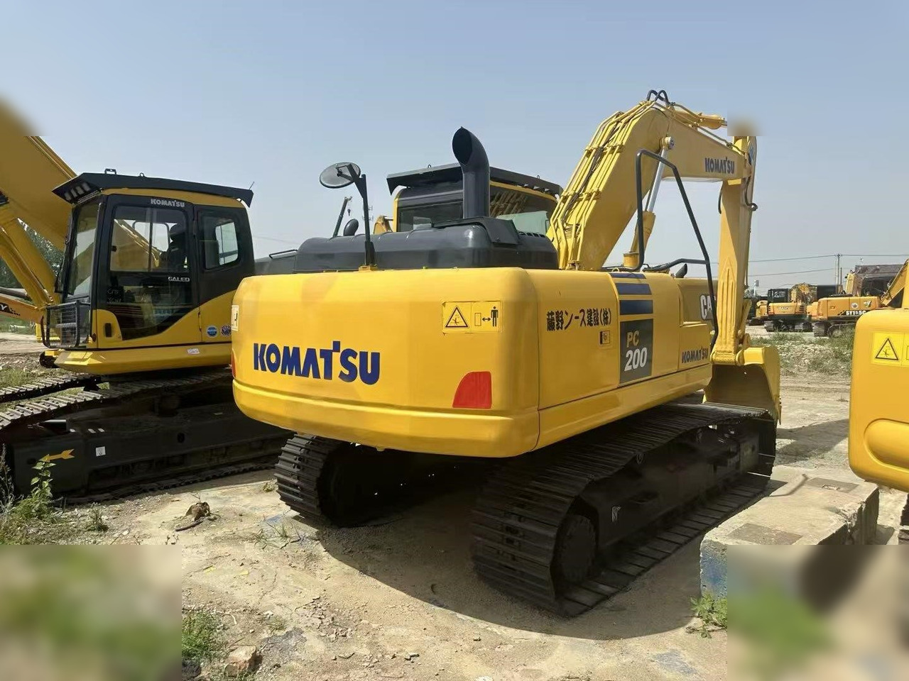 KOMATSU PC200-8 - Bager guseničar: slika 2 KOMATSU PC200-8 - Bager guseničar: slika 2