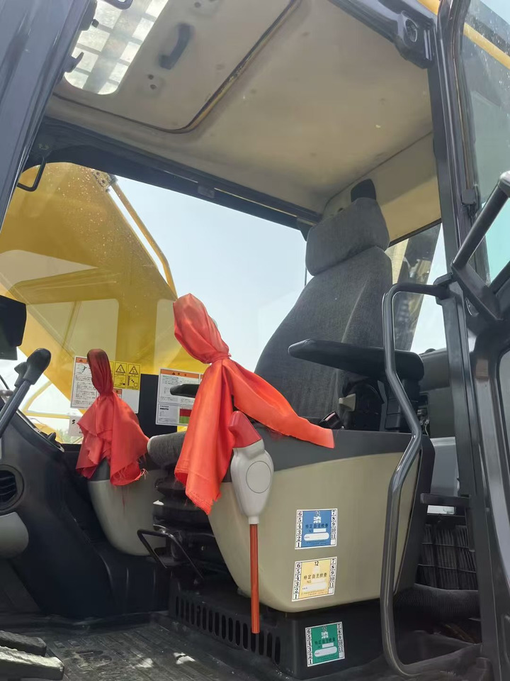 KOMATSU pc200 - Bager guseničar: slika 2 KOMATSU pc200 - Bager guseničar: slika 2
