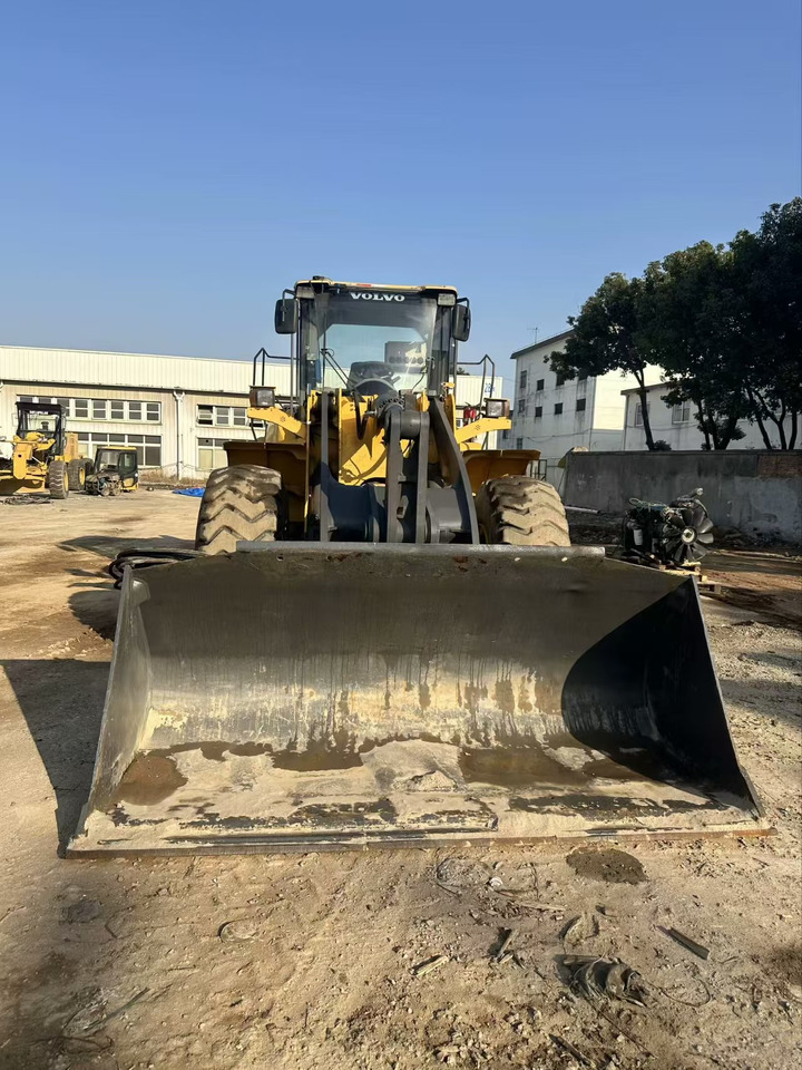 VOLVO 105L VOLVO 105L: slika 7