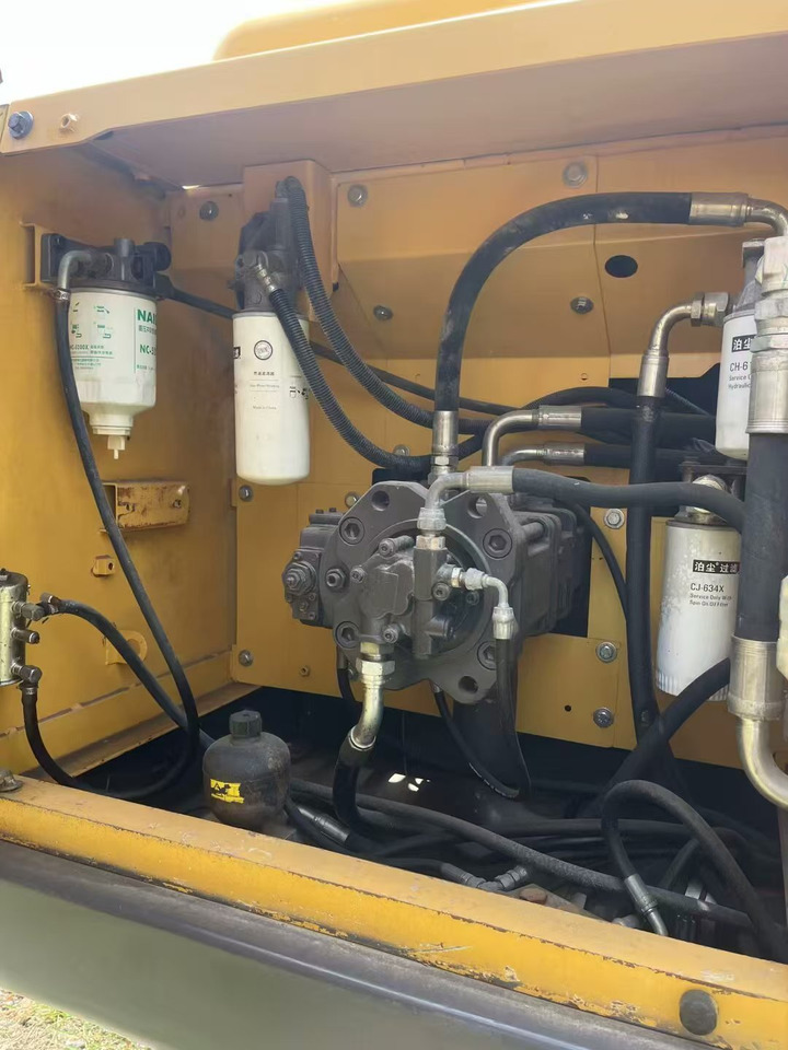 Volvo EC210 - Bager guseničar: slika 4 Volvo EC210 - Bager guseničar: slika 4