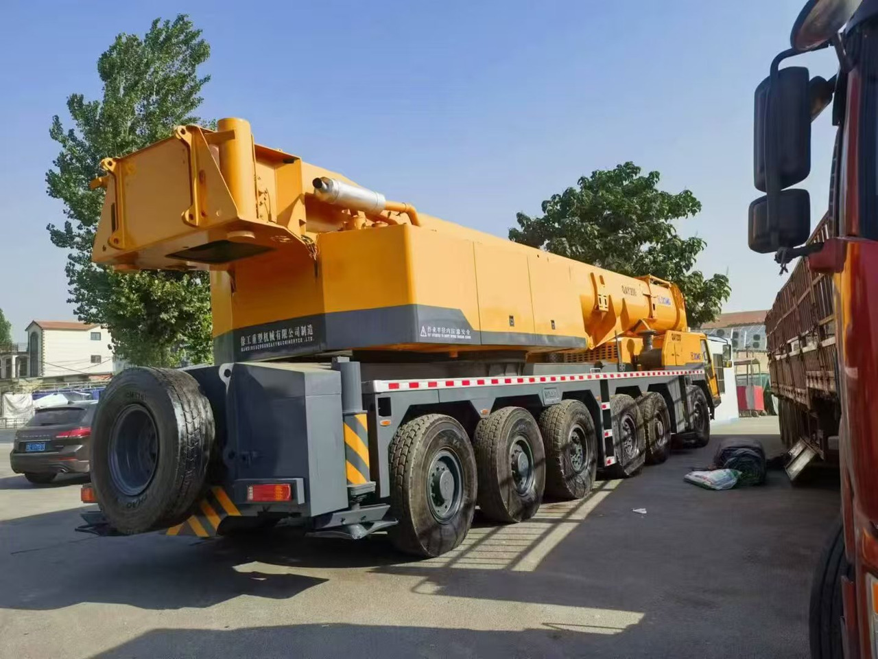 XCMG 200-TON - Pokretni kran: slika 5 XCMG 200-TON - Pokretni kran: slika 5