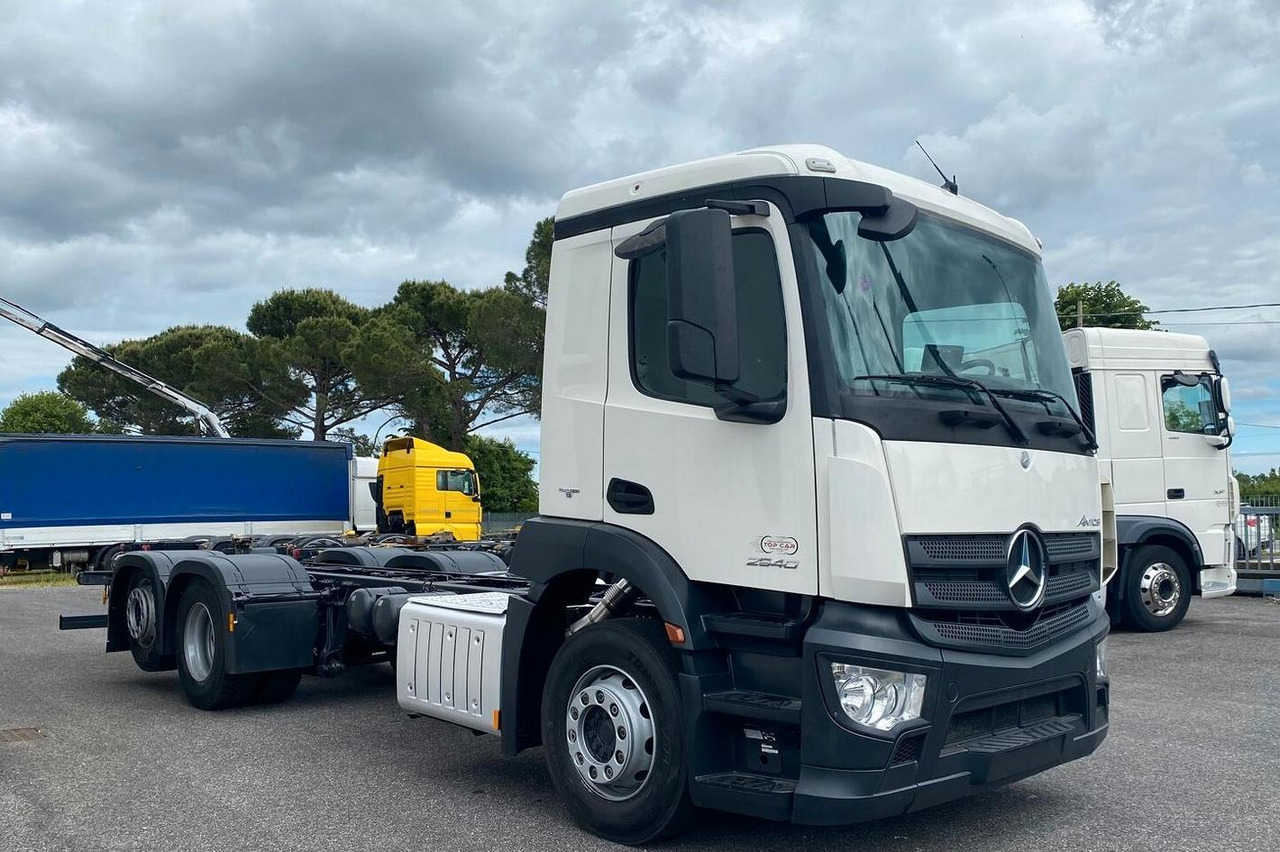 MERCEDES ANTOS 25.40 MOTRICE 3 ASSI TELAIO - Druga mašina: slika 3 MERCEDES ANTOS 25.40 MOTRICE 3 ASSI TELAIO - Druga mašina: slika 3