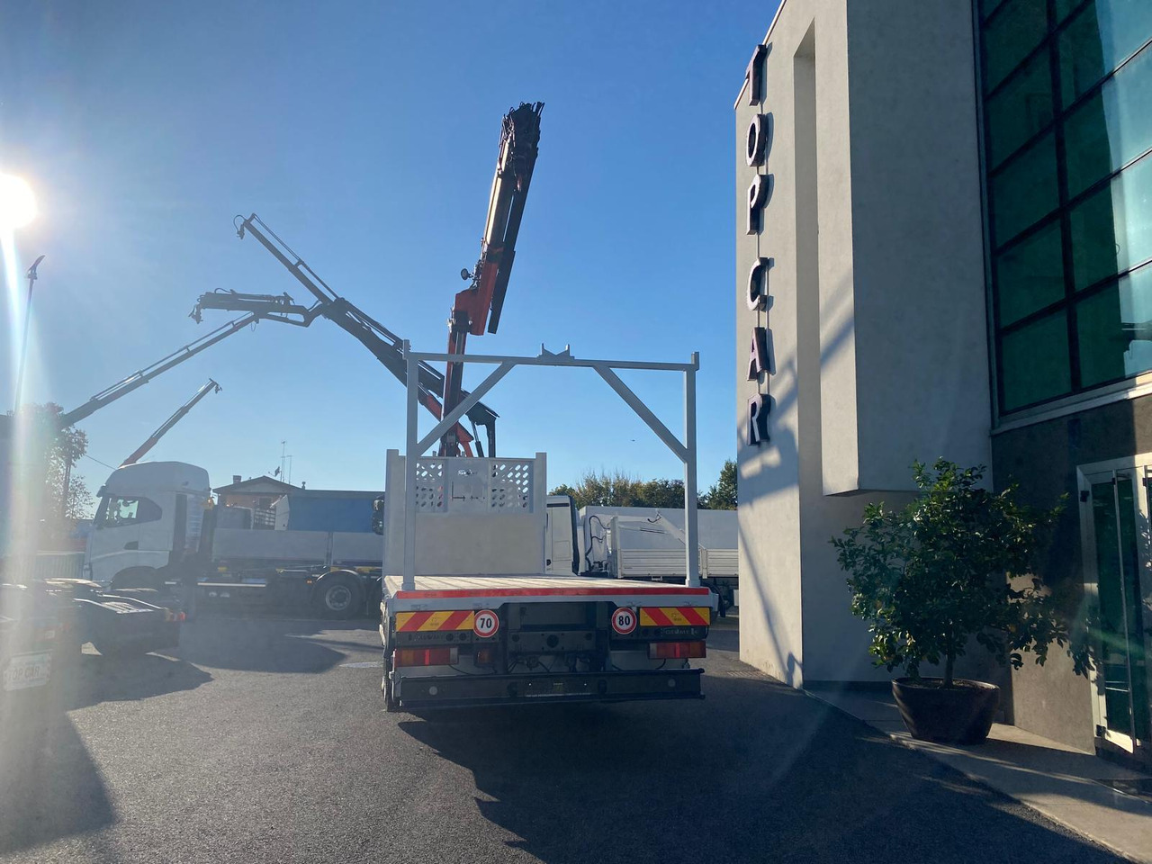 IVECO AD260S36 - Kamion sa dizalicom: slika 5 IVECO AD260S36 - Kamion sa dizalicom: slika 5