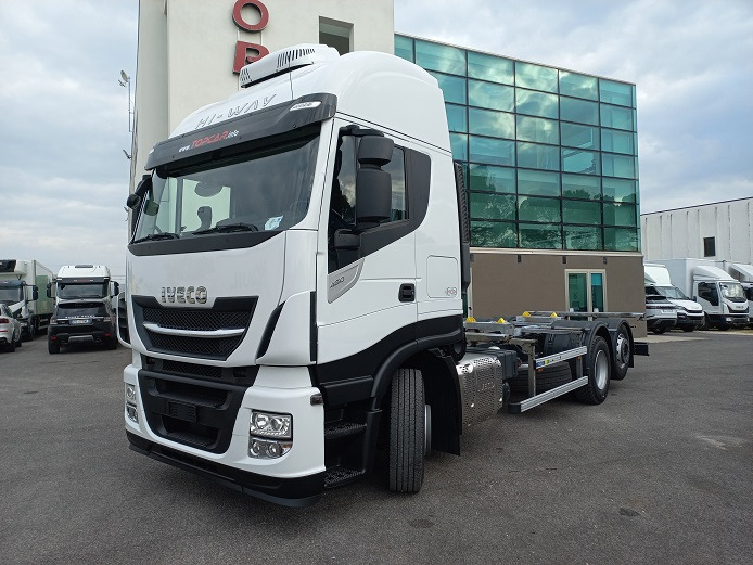 IVECO AS260S48 - Kamion za prevoz kontejnera/ Kamion sa promenjivim sandukom: slika 2 IVECO AS260S48 - Kamion za prevoz kontejnera/ Kamion sa promenjivim sandukom: slika 2