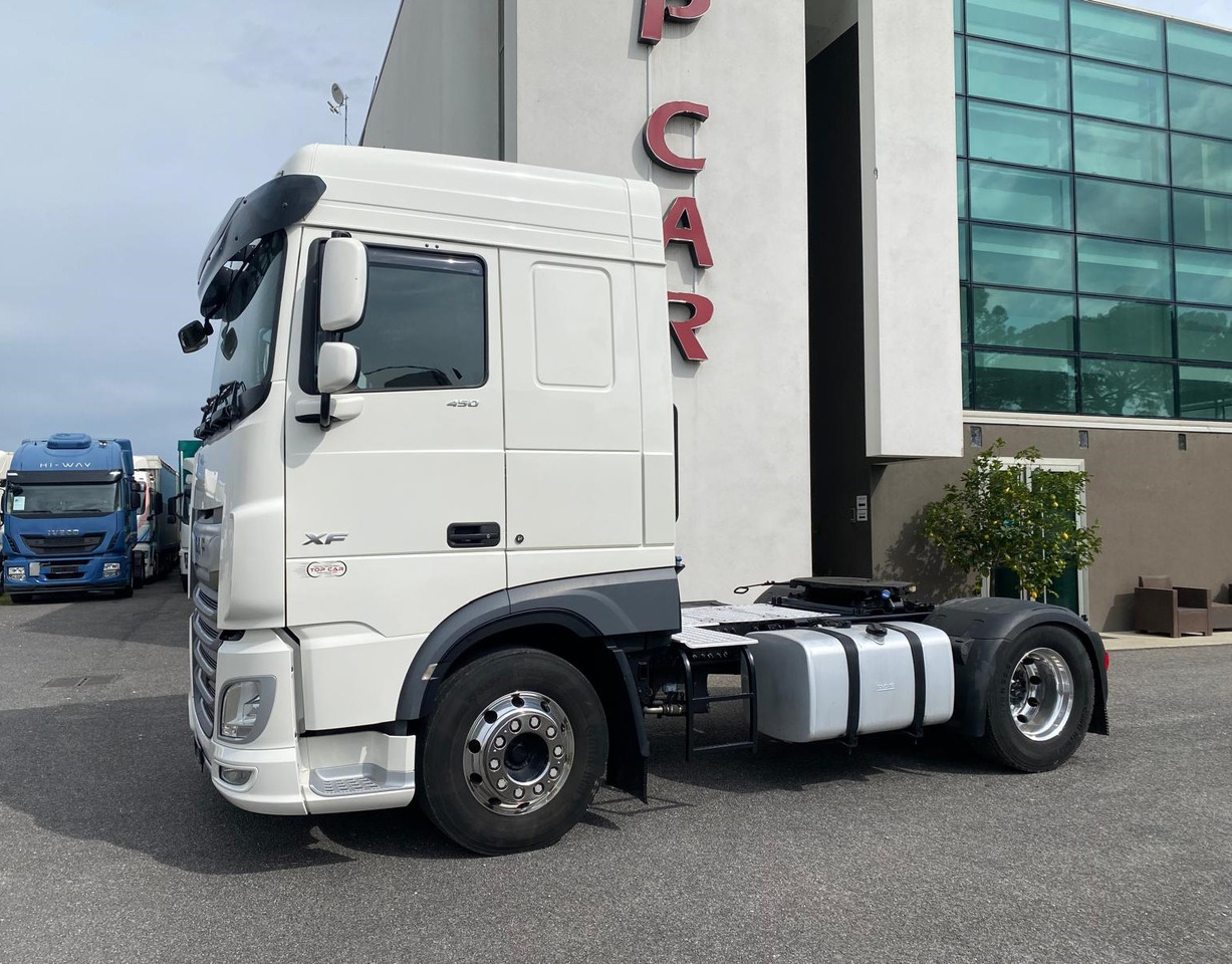 DAF XF 450 - Tegljač: slika 2 DAF XF 450 - Tegljač: slika 2