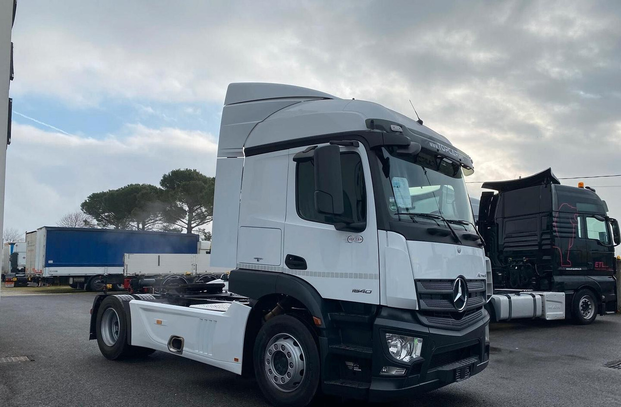 MERCEDES ACTROS 18.40 TRATTORE STRADALE EURO 6 - Tegljač: slika 2 MERCEDES ACTROS 18.40 TRATTORE STRADALE EURO 6 - Tegljač: slika 2
