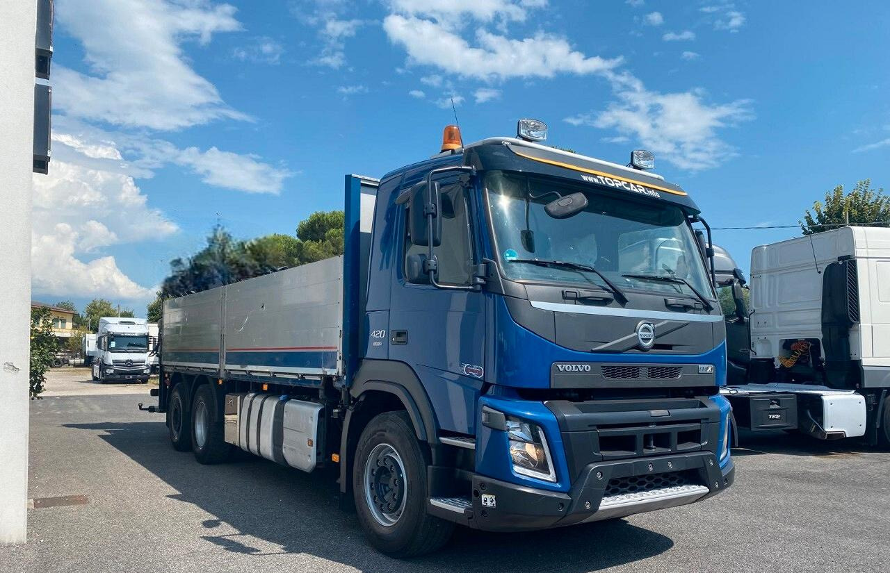 VOLVO FM420 CASSONE FISSO EURO 6 2015 - Kamion sa tovarnim sandukom: slika 2 VOLVO FM420 CASSONE FISSO EURO 6 2015 - Kamion sa tovarnim sandukom: slika 2