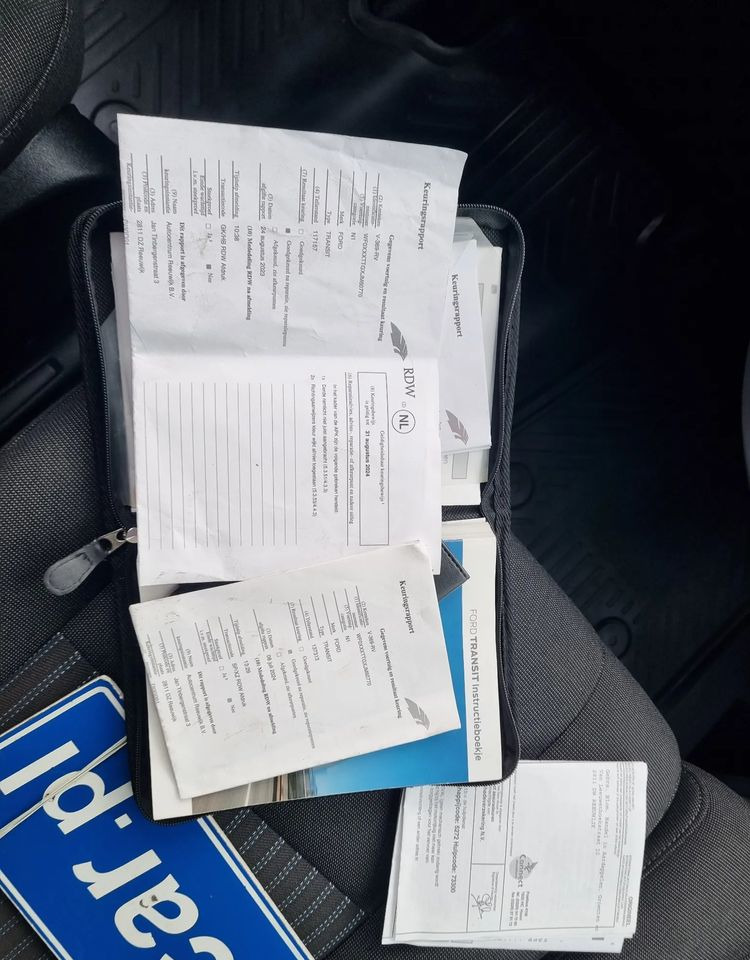 Mali kombi Ford Transit: slika 31