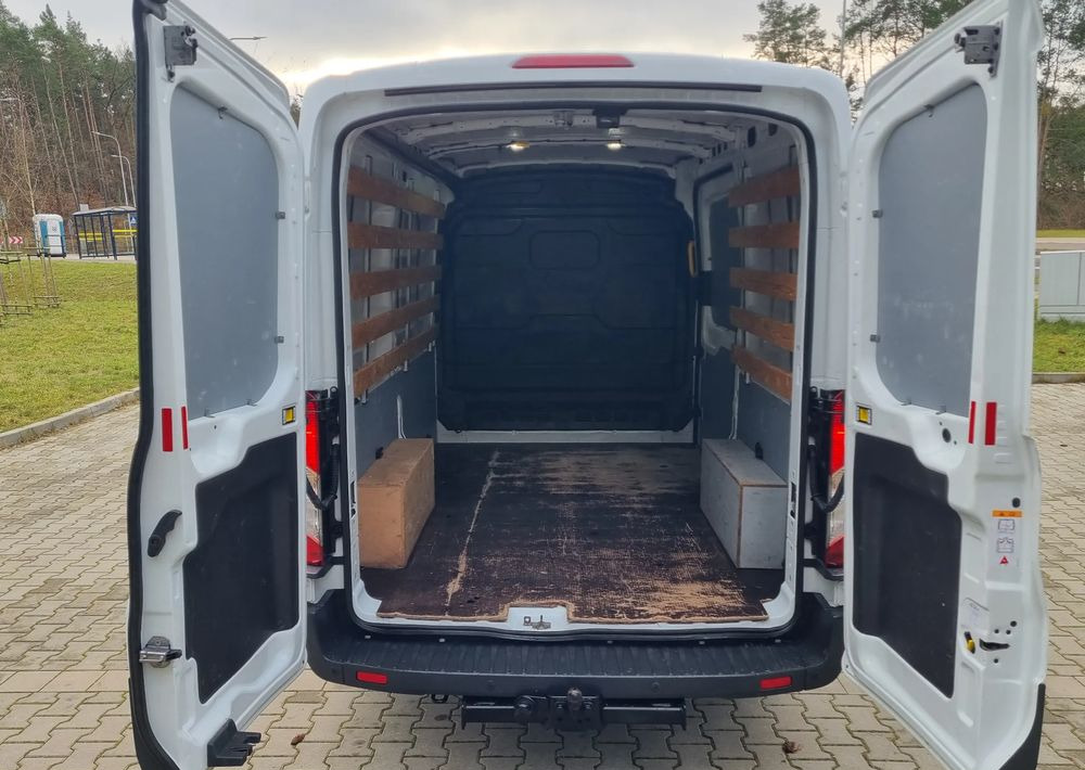Mali kombi Ford Transit: slika 22