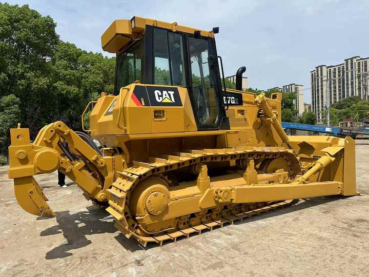 CAT D7G Bulldozer/Used CAT D7G D7H D8R Bulldozer with Ripper,construction Equipment Bulldozer - Buldožer: slika 2 CAT D7G Bulldozer/Used CAT D7G D7H D8R Bulldozer with Ripper,construction Equipment Bulldozer - Buldožer: slika 2