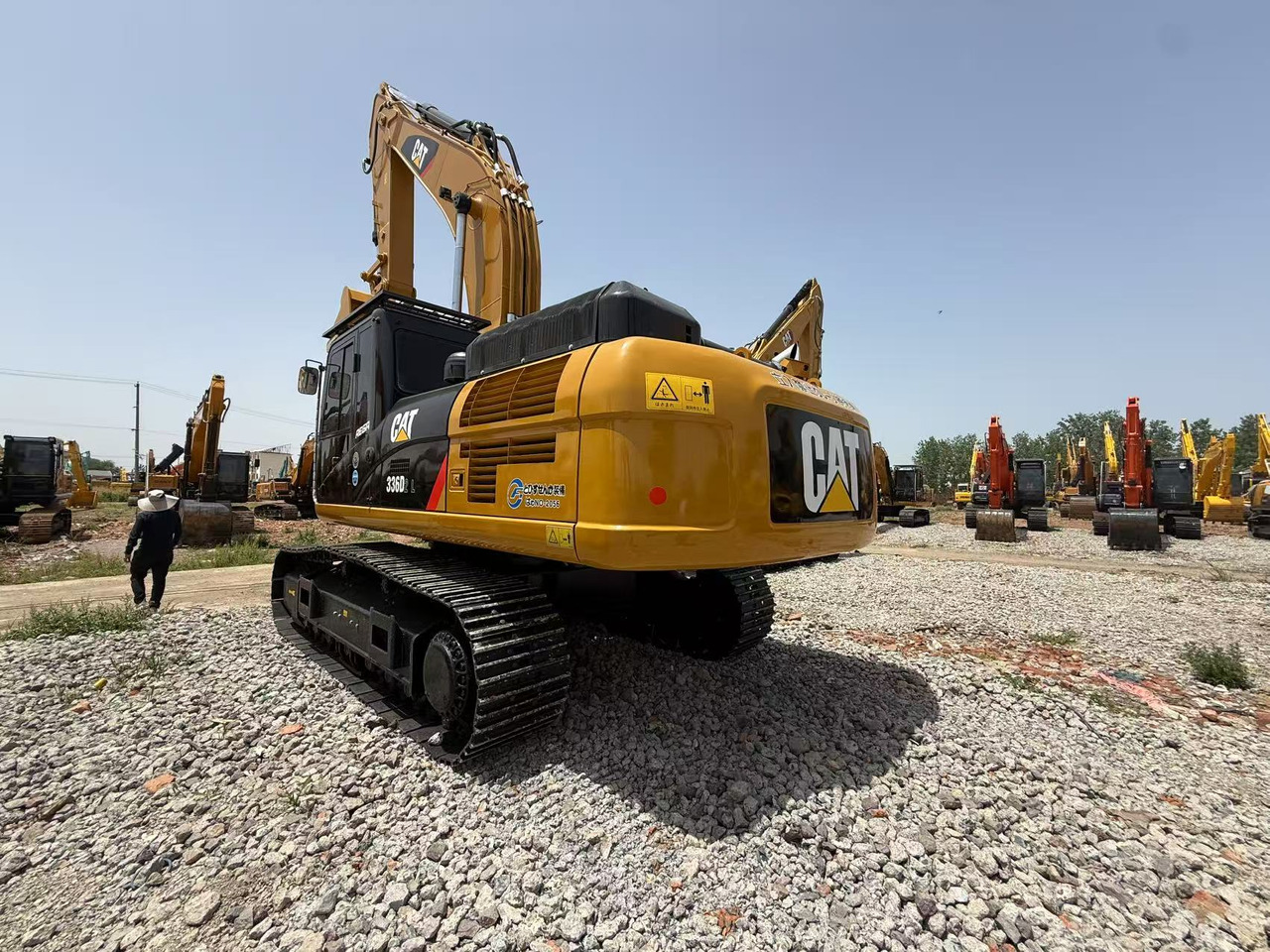 CATERPILLAR Used caterpillar brand 336d excavator on sale excellent condition high quality cat320 .330 336 excavator in stoc - Bager guseničar: slika 1 CATERPILLAR Used caterpillar brand 336d excavator on sale excellent condition high quality cat320 .330 336 excavator in stoc - Bager guseničar: slika 1