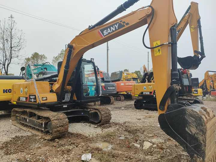 China Brand Used Sany China Brand Used Sany Sy135c Mini Excavator 6ton Crawler Earth Digger Machine for Sale - Mini bager: slika 2 China Brand Used Sany China Brand Used Sany Sy135c Mini Excavator 6ton Crawler Earth Digger Machine for Sale - Mini bager: slika 2