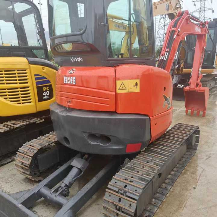 Excellent Performance Original Kubota U35 Mini 3tons Excavator in Stock Kubota U25 35 55 Mini Excavator with Pusher on Sale - Mini bager: slika 4 Excellent Performance Original Kubota U35 Mini 3tons Excavator in Stock Kubota U25 35 55 Mini Excavator with Pusher on Sale - Mini bager: slika 4