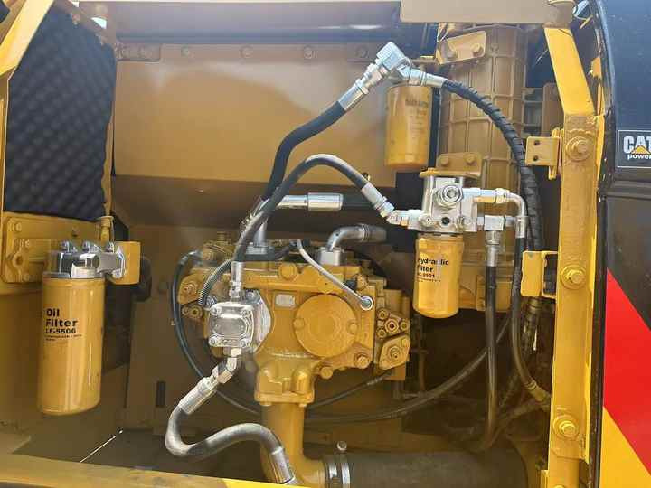 Good Condition Used Cat Excavator 320D2 Caterpillar Second Hand Excavator 312D 315D 320d for Sale - Bager guseničar: slika 5 Good Condition Used Cat Excavator 320D2 Caterpillar Second Hand Excavator 312D 315D 320d for Sale - Bager guseničar: slika 5