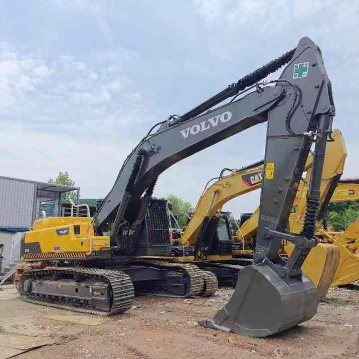 Good Condition VOLVO EC480DL Excavator Low Price Large Hydraulic Crawler Excavator volvo 480dl for Sale - Bager guseničar: slika 2 Good Condition VOLVO EC480DL Excavator Low Price Large Hydraulic Crawler Excavator volvo 480dl for Sale - Bager guseničar: slika 2