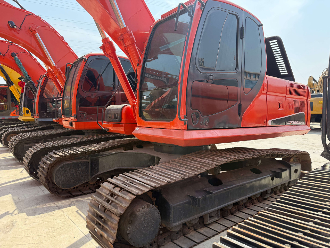 DOOSAN Used Digger Doosan DX225LC-9T Construction Machinery Construction Digger Used Doosan DX225LC-9T Cheap Excavator - Građevinska mašina: slika 5 DOOSAN Used Digger Doosan DX225LC-9T Construction Machinery Construction Digger Used Doosan DX225LC-9T Cheap Excavator - Građevinska mašina: slika 5
