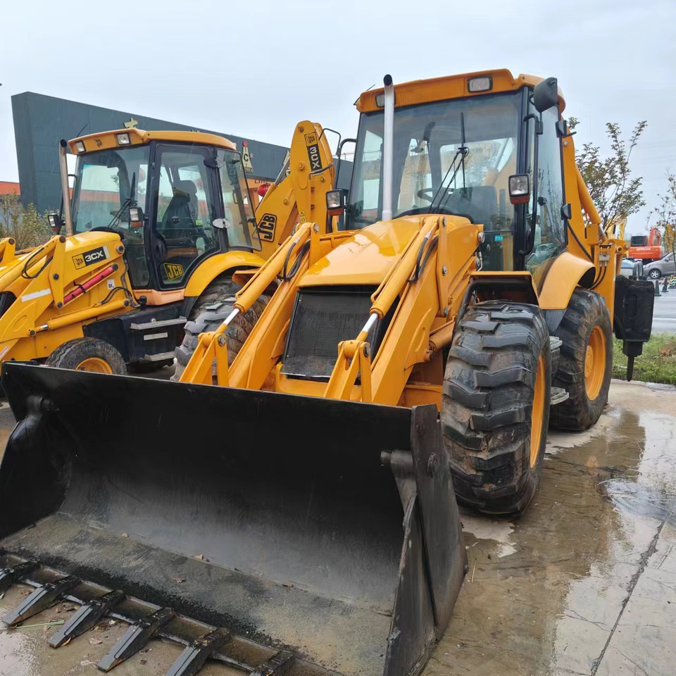 JCB 4CX - Bager utovarivač: slika 1 JCB 4CX - Bager utovarivač: slika 1