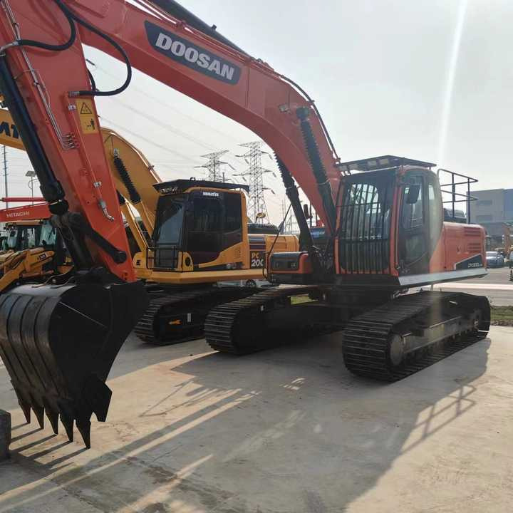 Korea Made Doosan Digger Dx300lc Doosan Used Machinery Excavator , Doosan Dx220 Dx300 Dx200 - Bager guseničar: slika 2 Korea Made Doosan Digger Dx300lc Doosan Used Machinery Excavator , Doosan Dx220 Dx300 Dx200 - Bager guseničar: slika 2