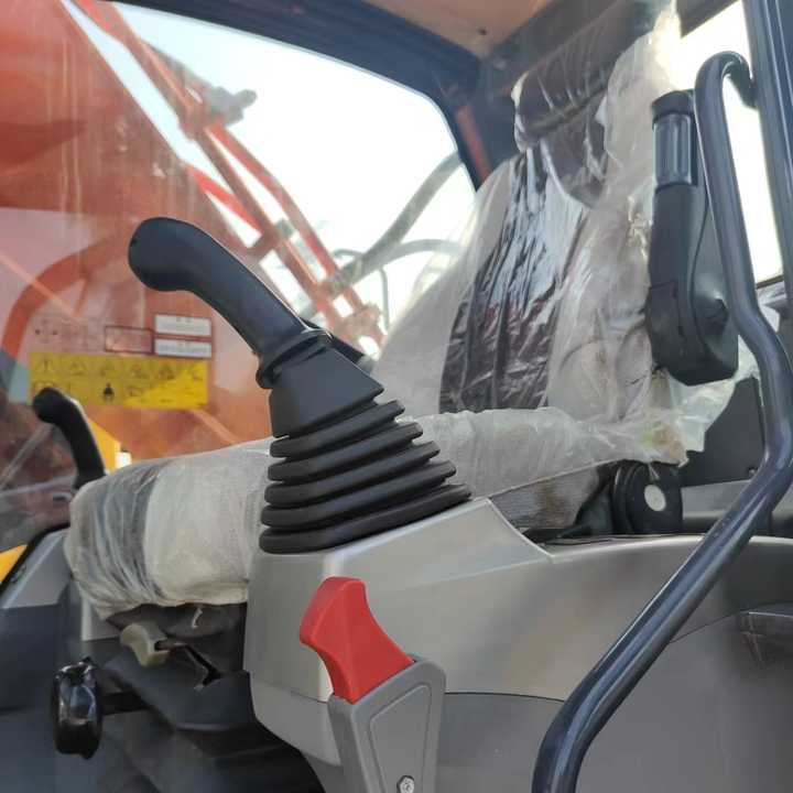 Korea Made Doosan Digger Dx300lc Doosan Used Machinery Excavator , Doosan Dx220 Dx300 Dx200 - Bager guseničar: slika 5 Korea Made Doosan Digger Dx300lc Doosan Used Machinery Excavator , Doosan Dx220 Dx300 Dx200 - Bager guseničar: slika 5