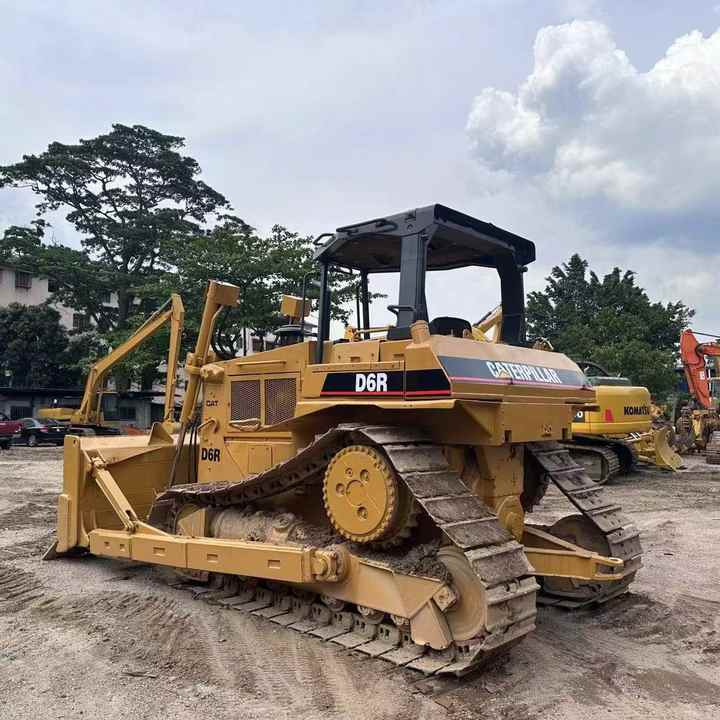 Original Caterpillar D6r Bulldozer Used Caterpillar D5 D6 D7 Bulldozer on Sale High Quality Caterpillar D6r Bulldozer - Buldožer: slika 3 Original Caterpillar D6r Bulldozer Used Caterpillar D5 D6 D7 Bulldozer on Sale High Quality Caterpillar D6r Bulldozer - Buldožer: slika 3