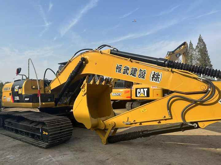 Original Made Used Cat 320D Crawler Caterpillar Excavator Hydraulic Machine Caterpillar Digger Cat 320d Used Excavators - Bager guseničar: slika 4 Original Made Used Cat 320D Crawler Caterpillar Excavator Hydraulic Machine Caterpillar Digger Cat 320d Used Excavators - Bager guseničar: slika 4