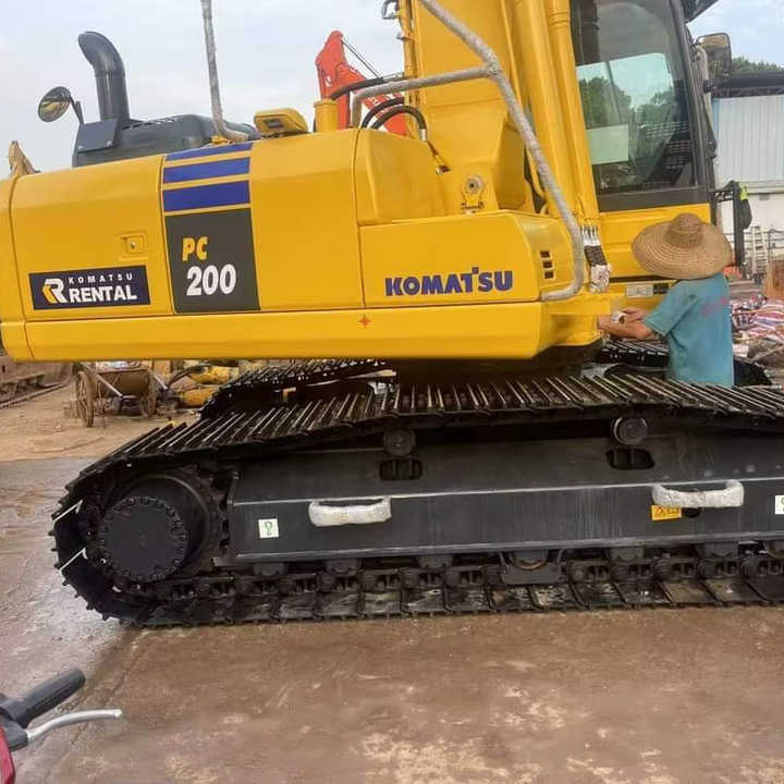 PC200-8 Low Working Hour Second Hand 20 Ton Excavator Komatsu Pc200-8 Crawler Excavator Used Komatsu Excavator PC200-8N1 - Bager: slika 1 PC200-8 Low Working Hour Second Hand 20 Ton Excavator Komatsu Pc200-8 Crawler Excavator Used Komatsu Excavator PC200-8N1 - Bager: slika 1