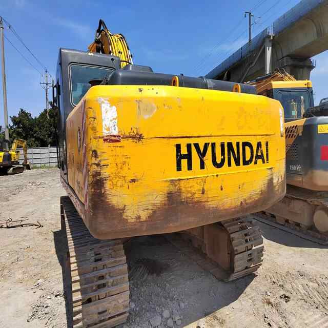Second-hand Original Hyundai R215-7C Crawler Excavator - Bager: slika 3 Second-hand Original Hyundai R215-7C Crawler Excavator - Bager: slika 3
