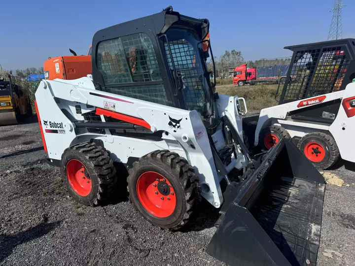 Skid Steer Loader Bobcat S550 Original Wheel Loader in Good Condition on Sale Bobcat 550 - Mini utovarivač: slika 5 Skid Steer Loader Bobcat S550 Original Wheel Loader in Good Condition on Sale Bobcat 550 - Mini utovarivač: slika 5