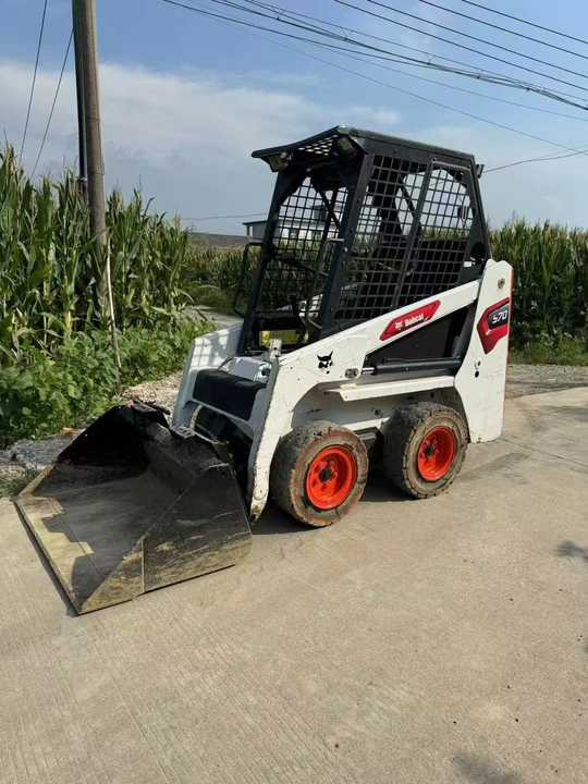 Used Bobcat S70 Skid Teer in Stock Good Condition bobcat S70 S160 185 300 330 Skid Steer for Sale - Mini utovarivač: slika 2 Used Bobcat S70 Skid Teer in Stock Good Condition bobcat S70 S160 185 300 330 Skid Steer for Sale - Mini utovarivač: slika 2