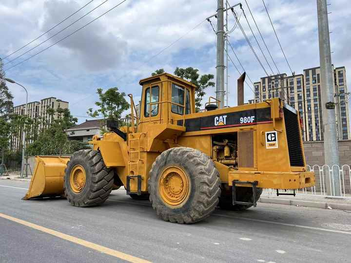 Used CAT 980f 980g 980c Wheel Loader Second Hand Condition CAT 966H 966F 966E 966G Front Loaders for Sale - Utovarivač točkaš: slika 2 Used CAT 980f 980g 980c Wheel Loader Second Hand Condition CAT 966H 966F 966E 966G Front Loaders for Sale - Utovarivač točkaš: slika 2