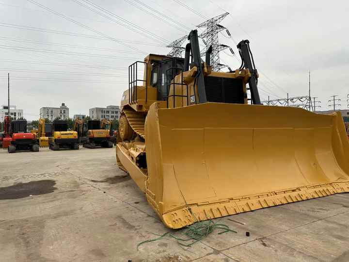 Used Caterpillar D10R Large Crawler Bulldozer Superior Performance Running Working Condition CAT D10R Bulldozer Hot Sale - Buldožer: slika 2 Used Caterpillar D10R Large Crawler Bulldozer Superior Performance Running Working Condition CAT D10R Bulldozer Hot Sale - Buldožer: slika 2