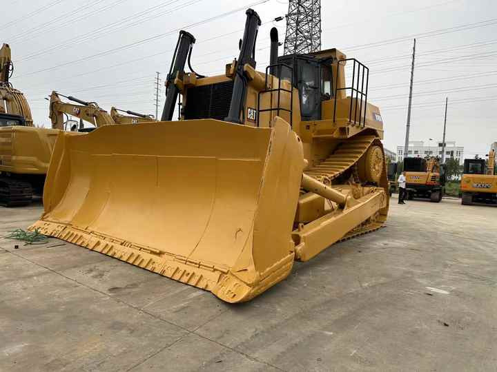 Used Caterpillar D10R Large Crawler Bulldozer Superior Performance Running Working Condition CAT D10R Bulldozer Hot Sale - Buldožer: slika 3 Used Caterpillar D10R Large Crawler Bulldozer Superior Performance Running Working Condition CAT D10R Bulldozer Hot Sale - Buldožer: slika 3