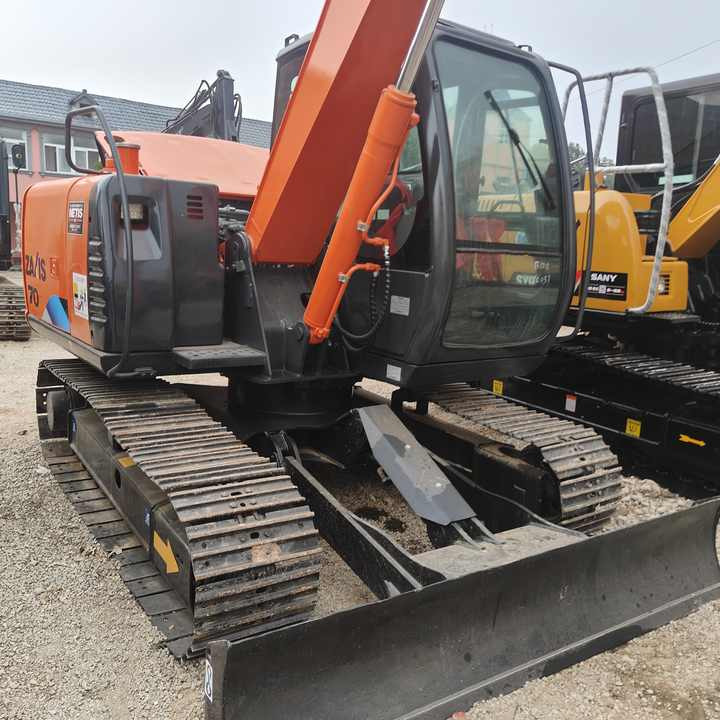 Used HITACHI ZX-70 - Bager guseničar: slika 1 Used HITACHI ZX-70 - Bager guseničar: slika 1